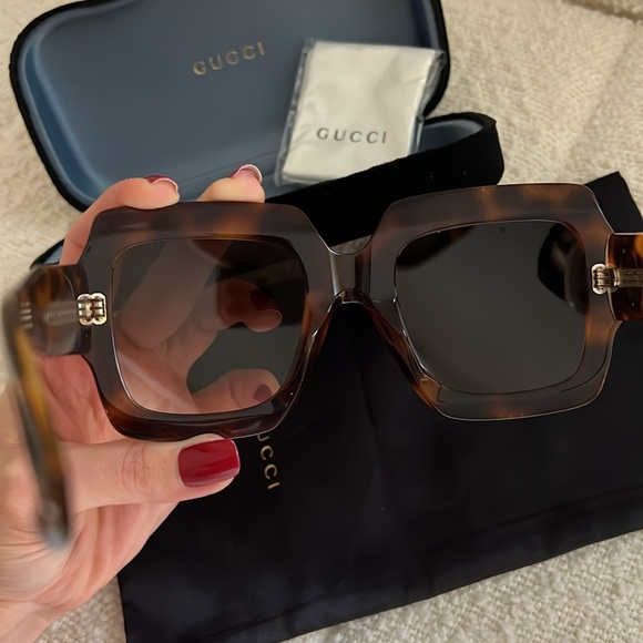 Gucci sunglasses - Picture 8 of 9